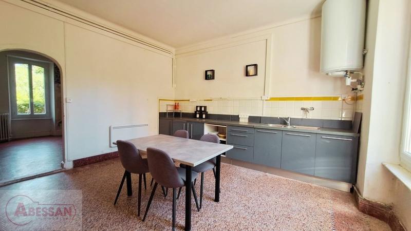 Maison - 226 m² - 9 pièces