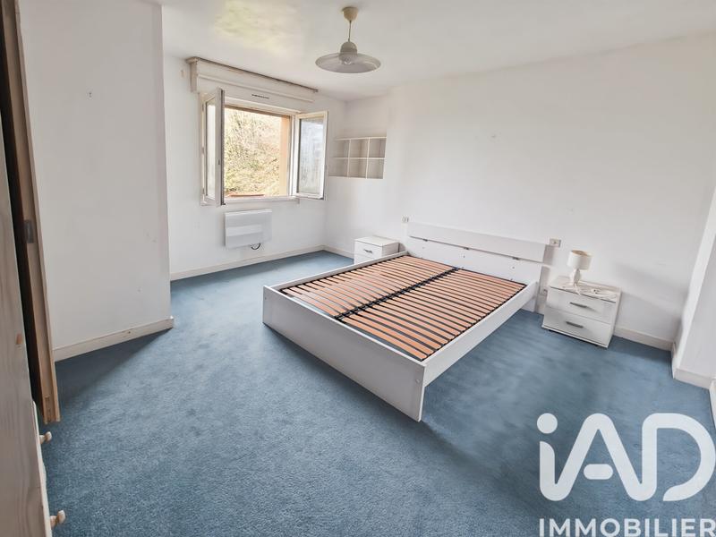 Maison - 251 m² - 8 pièces