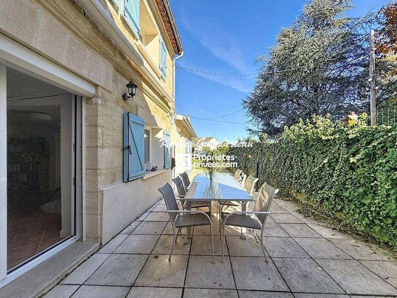 Maison - 210 m² - 8 pièces