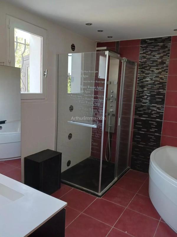 Appartement - 146 m² - 5 pièces