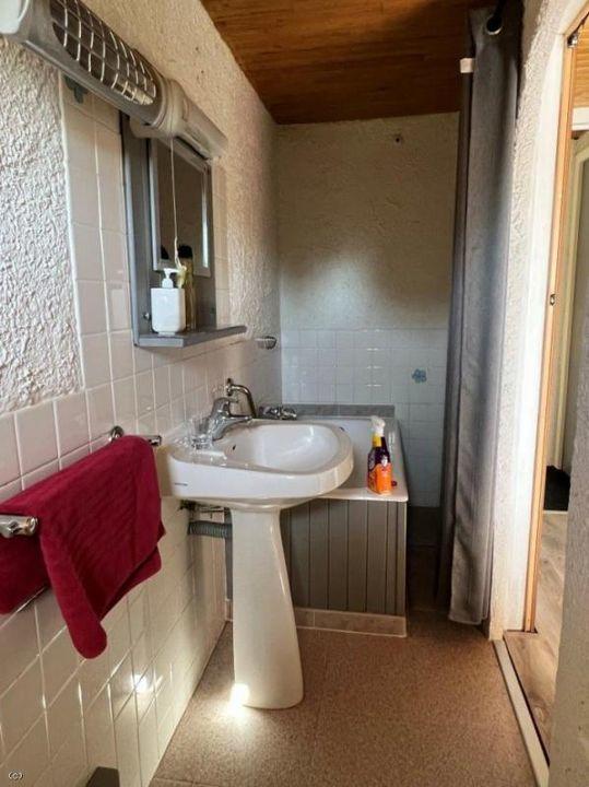 Maison chambre d'hôtes - 370 m² - 13 pièces