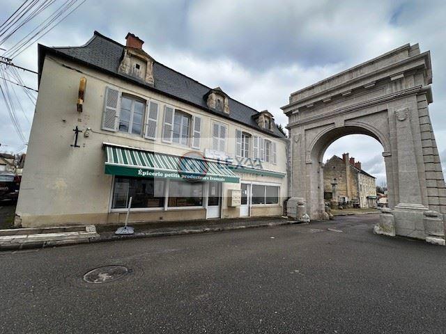 Maison - 225 m² - 8 pièces