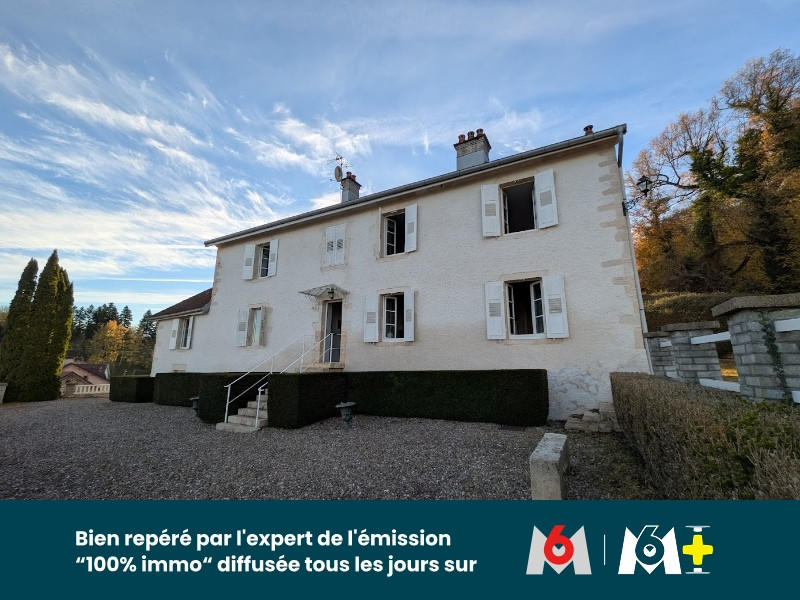 Maison - 245 m² - 6 pièces