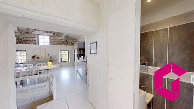 Maison - 90 m² - 4 pièces