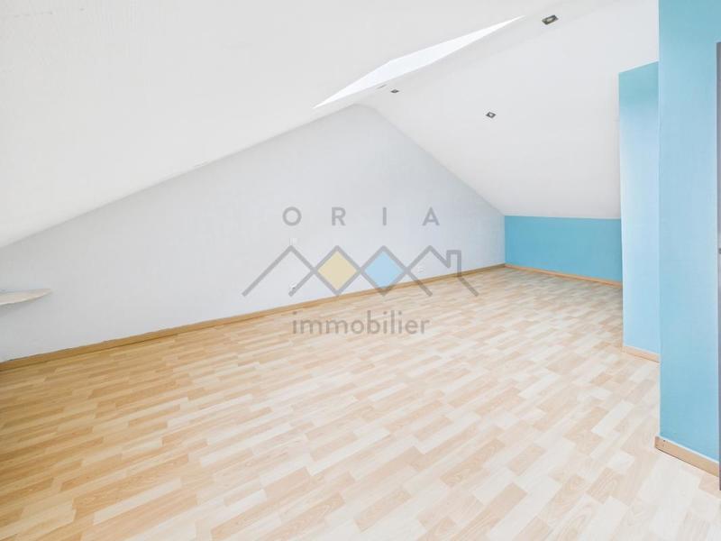 Maison - 121 m² - 7 pièces