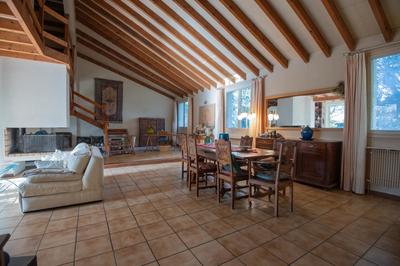 Maison - 260 m² - 2 pièces