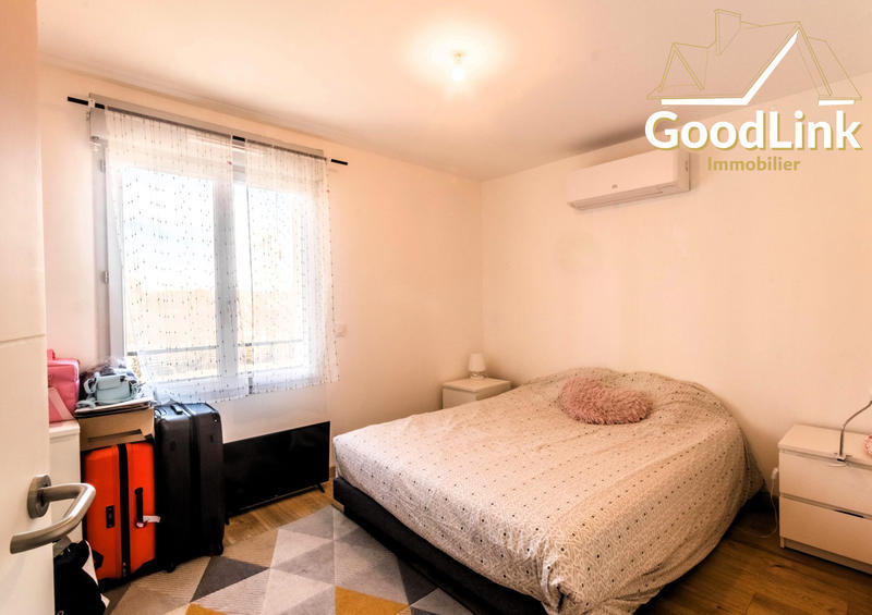 Maison traditionnelle - 95 m² - 6 pièces