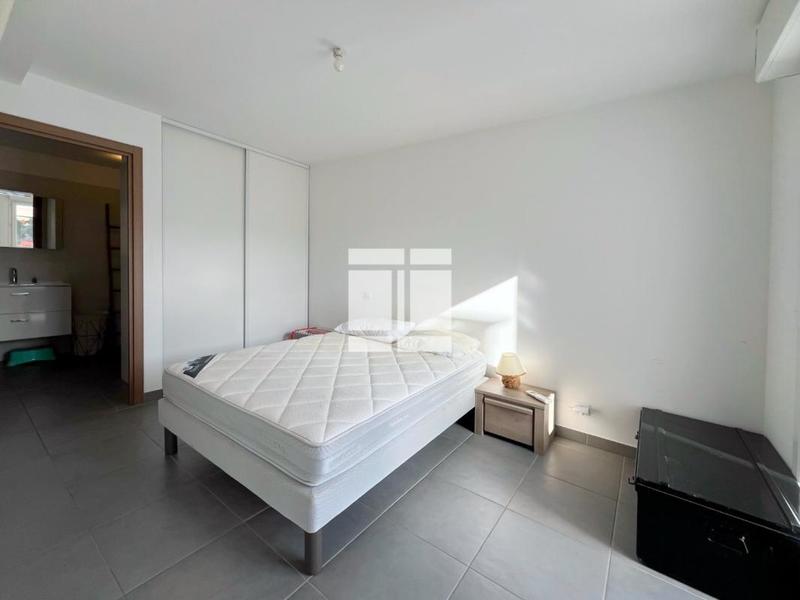 Immeuble - 40 m² - 2 pièces