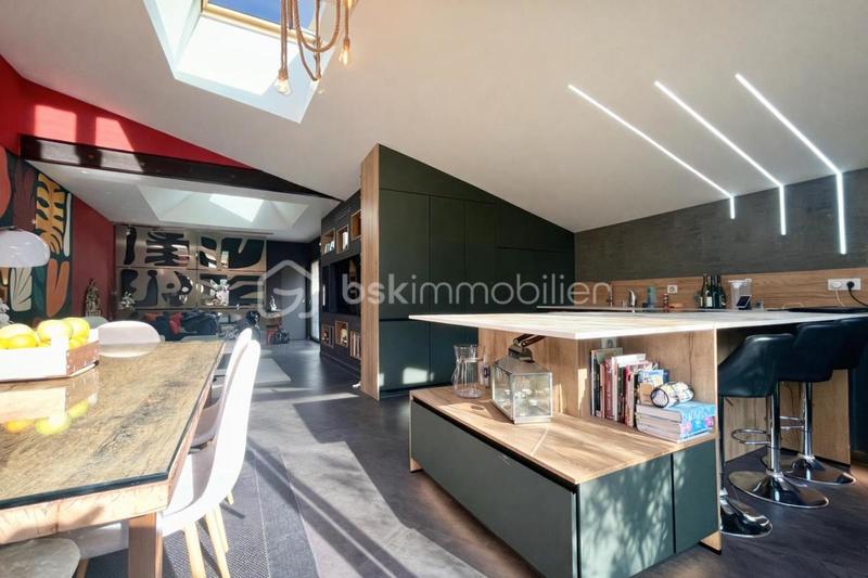 Appartement - 140 m² - 4 pièces