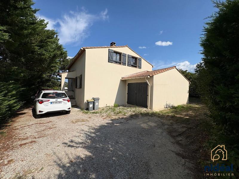 Maison - 140 m² - 7 pièces