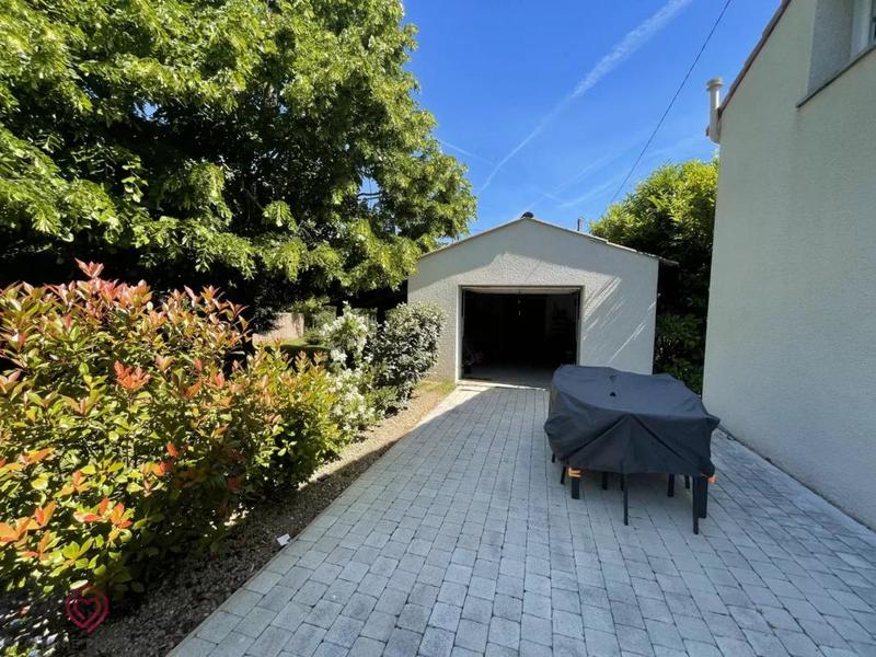 Maison - 163 m² - 8 pièces