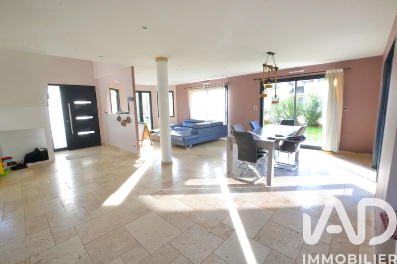 Maison - 167 m² - 5 pièces