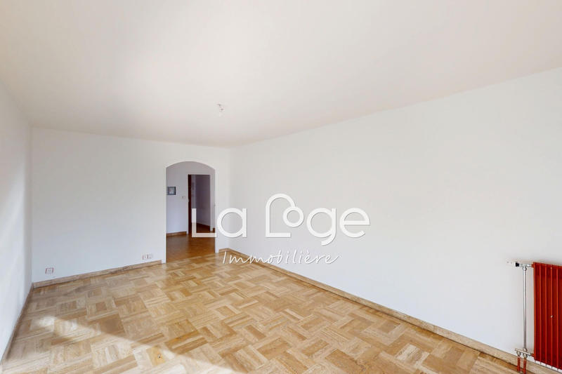 Appartement - 93 m² - 4 pièces