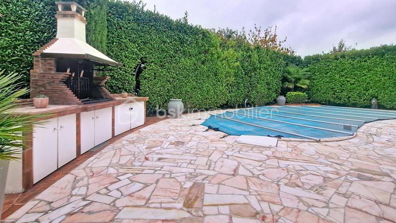 Maison - 158 m² - 7 pièces