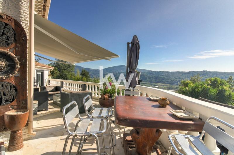 Maison - 147 m² - 6 pièces