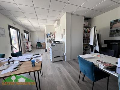 Local commercial - 231 m² - 3 pièces