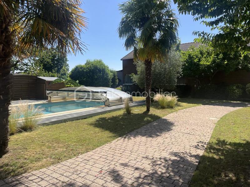 Maison - 170 m² - 6 pièces