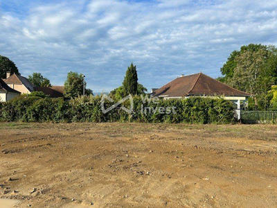 Terrain - 700 m²