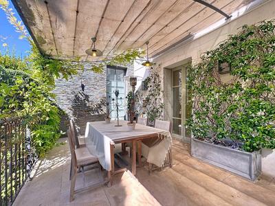 Villa - 230 m² - 6 pièces