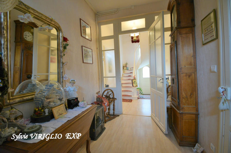 Maison - 155 m² - 6 pièces