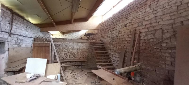 Maison - 235 m² - 9 pièces