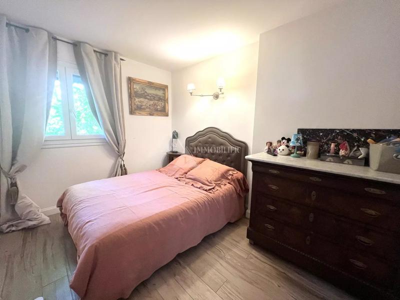 Villa - 177 m² - 5 pièces