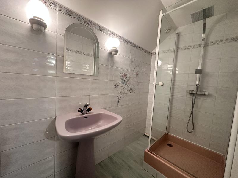 Maison - 170 m² - 7 pièces