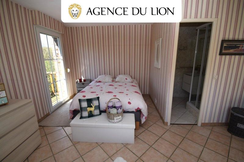 Maison en pierre - 190 m² - 8 pièces