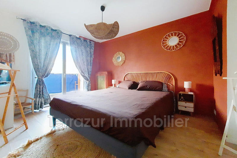Appartement - 77 m² - 4 pièces