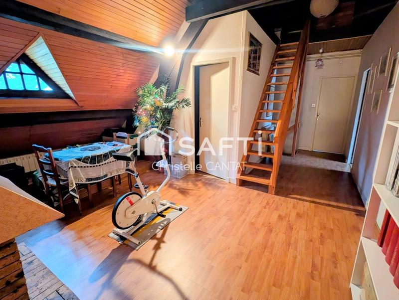 Maison - 263 m² - 7 pièces