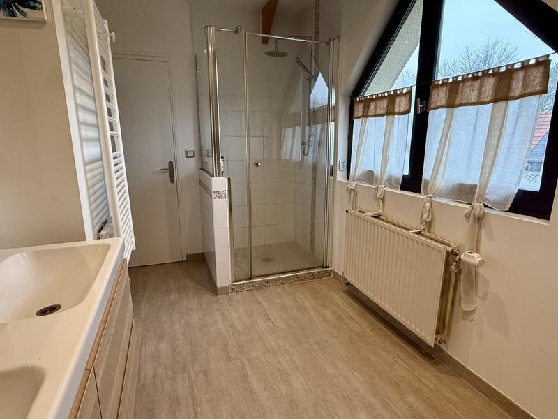 Maison - 194 m² - 5 pièces