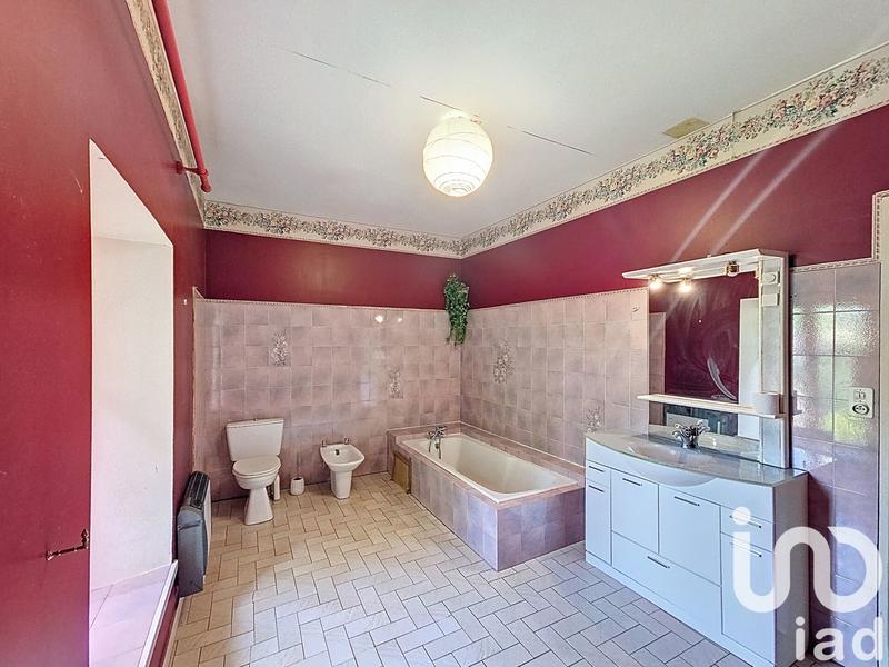 Maison - 204 m² - 5 pièces