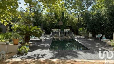 Maison - 400 m² - 10 pièces