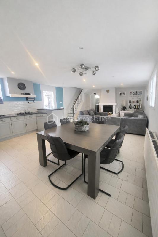 Maison - 180 m² - 4 pièces