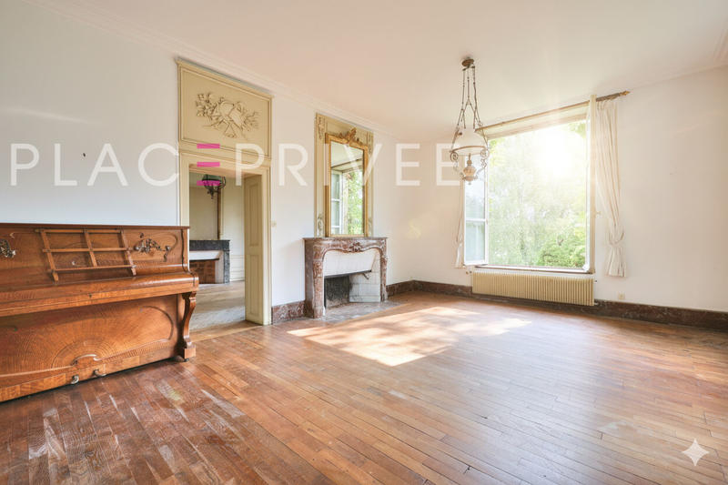 Demeure - 485 m² - 19 pièces