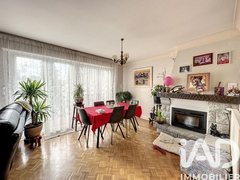 Maison - 140 m² - 8 pièces