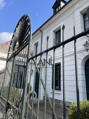 Maison - 311 m² - 8 pièces