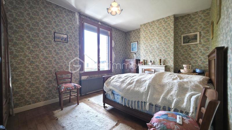 Maison - 90 m² - 4 pièces