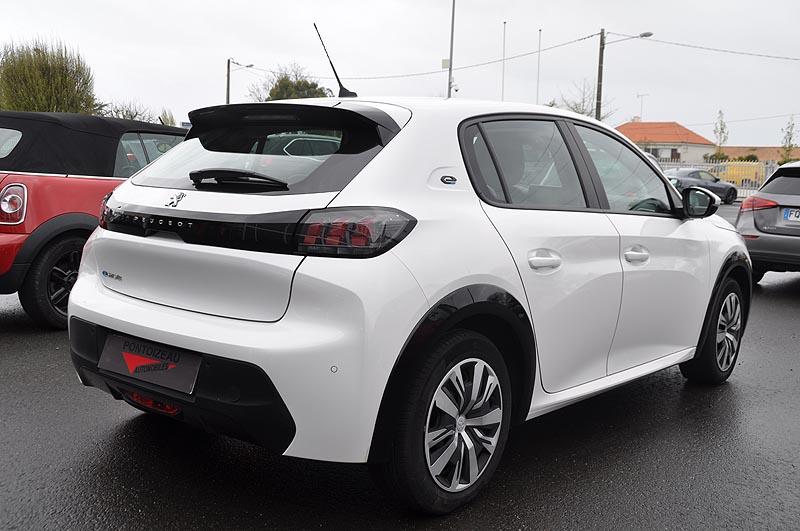 Peugeot 208 e-208 electrique 136 active business