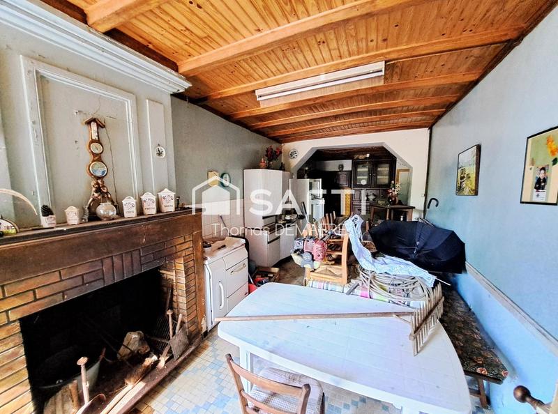 Maison - 214 m² - 8 pièces