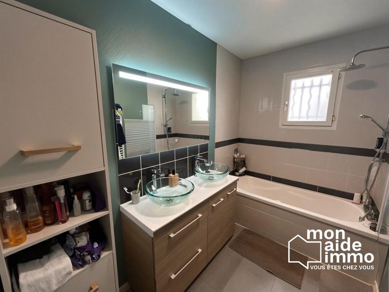 Maison - 104 m² - 5 pièces