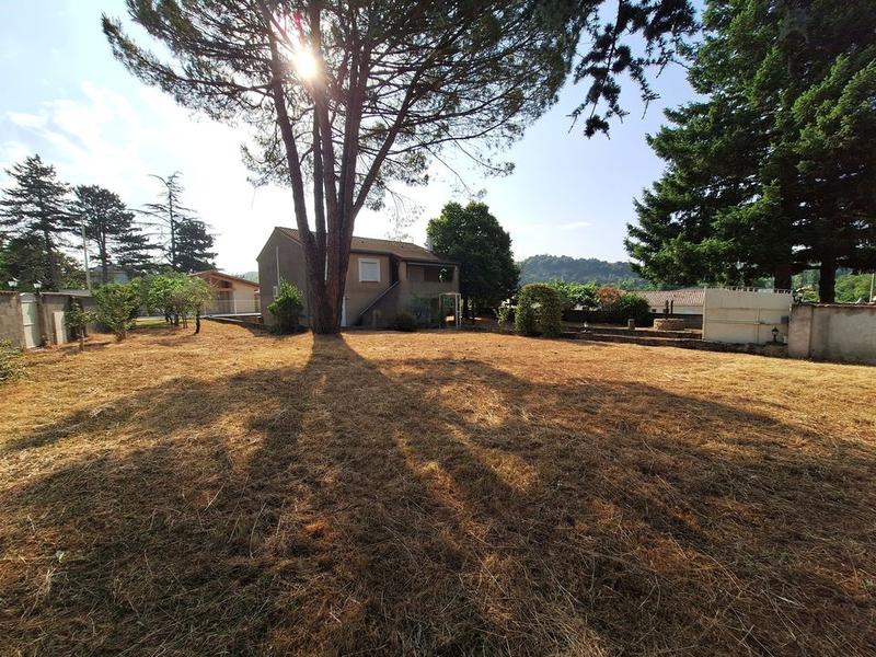 Maison - 136 m² - 6 pièces