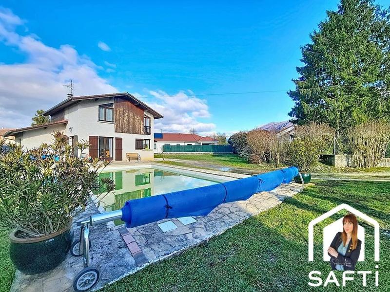 Maison - 95 m² - 5 pièces