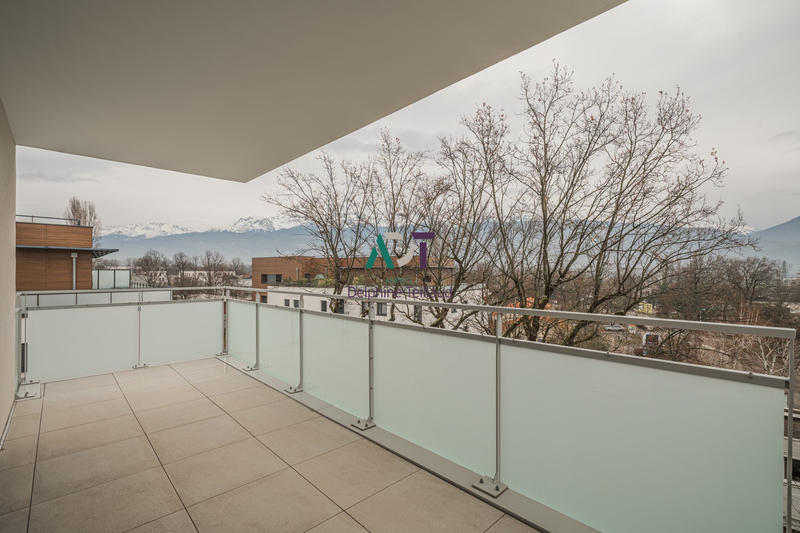 Appartement - 77 m² - 4 pièces