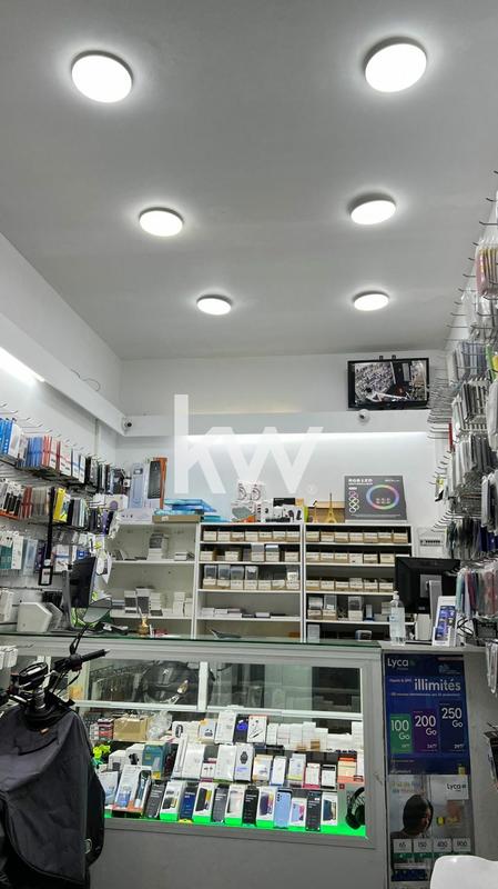 Fonds de commerce - Magasins - 89 m²