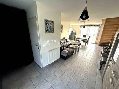 Maison - 93 m² - 5 pièces