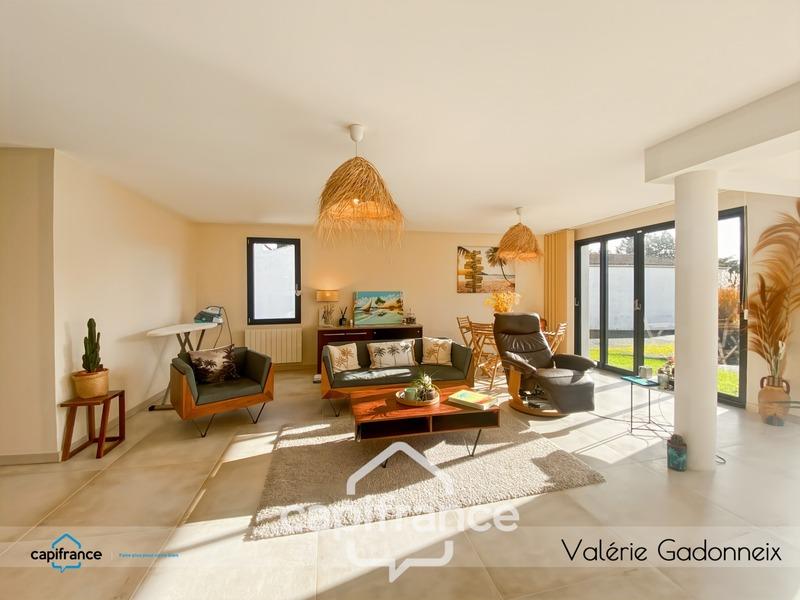 Local commercial - 143 m² - 5 pièces