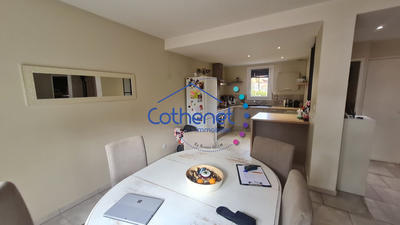 Maison - 90 m² - 4 pièces