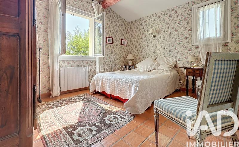 Maison - 177 m² - 7 pièces