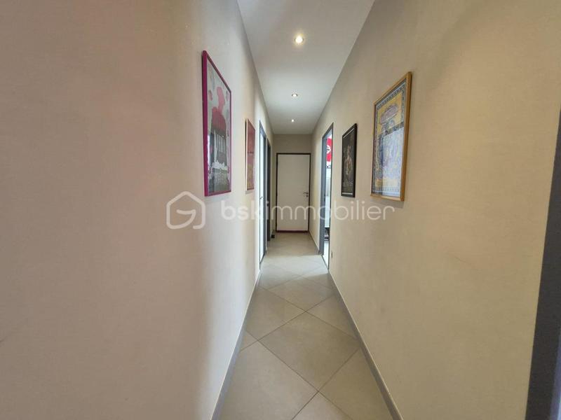 Villa - 104 m² - 4 pièces